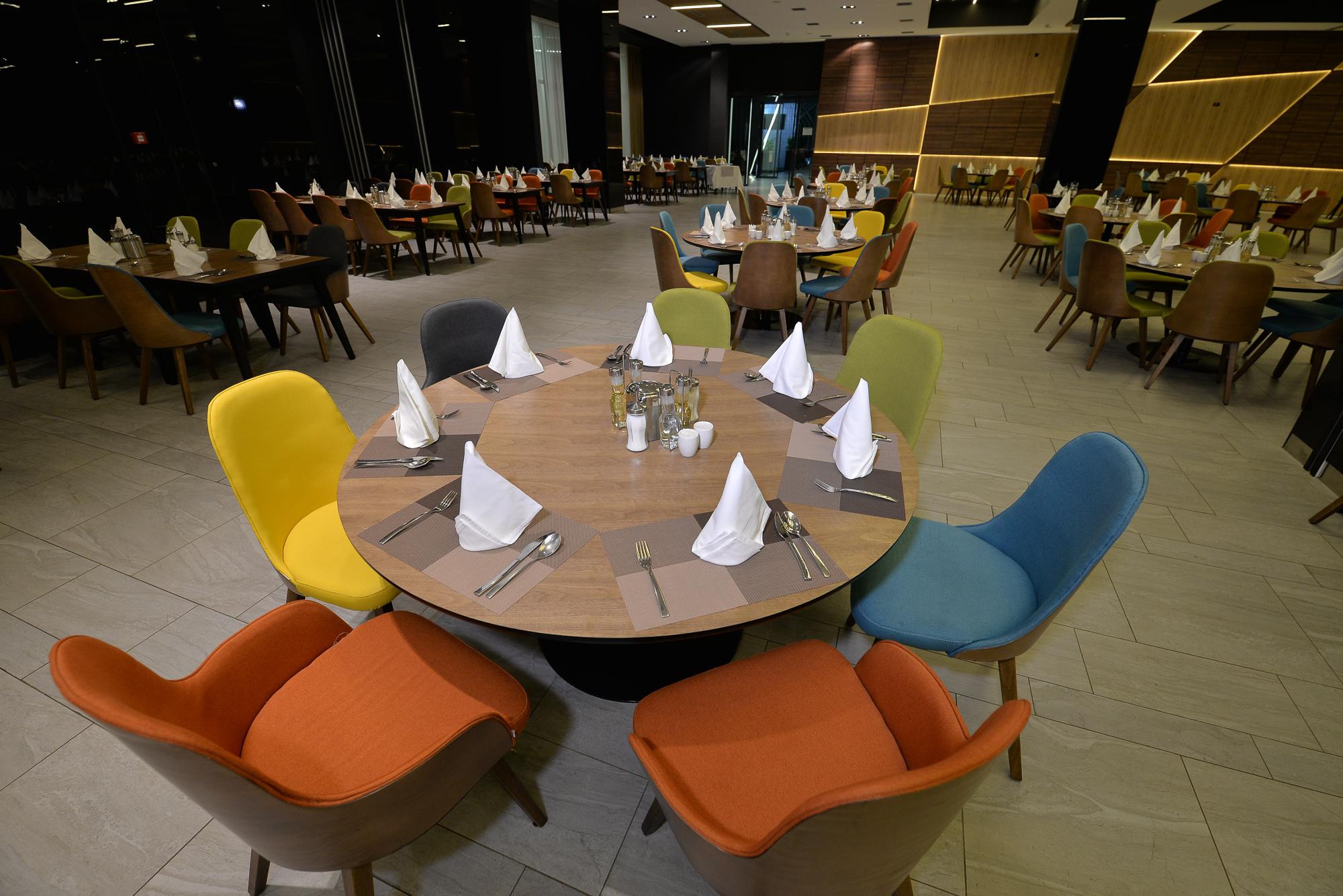萨拉热窝山会议及温泉Spa酒店 Ilidža 外观 照片 The restaurant