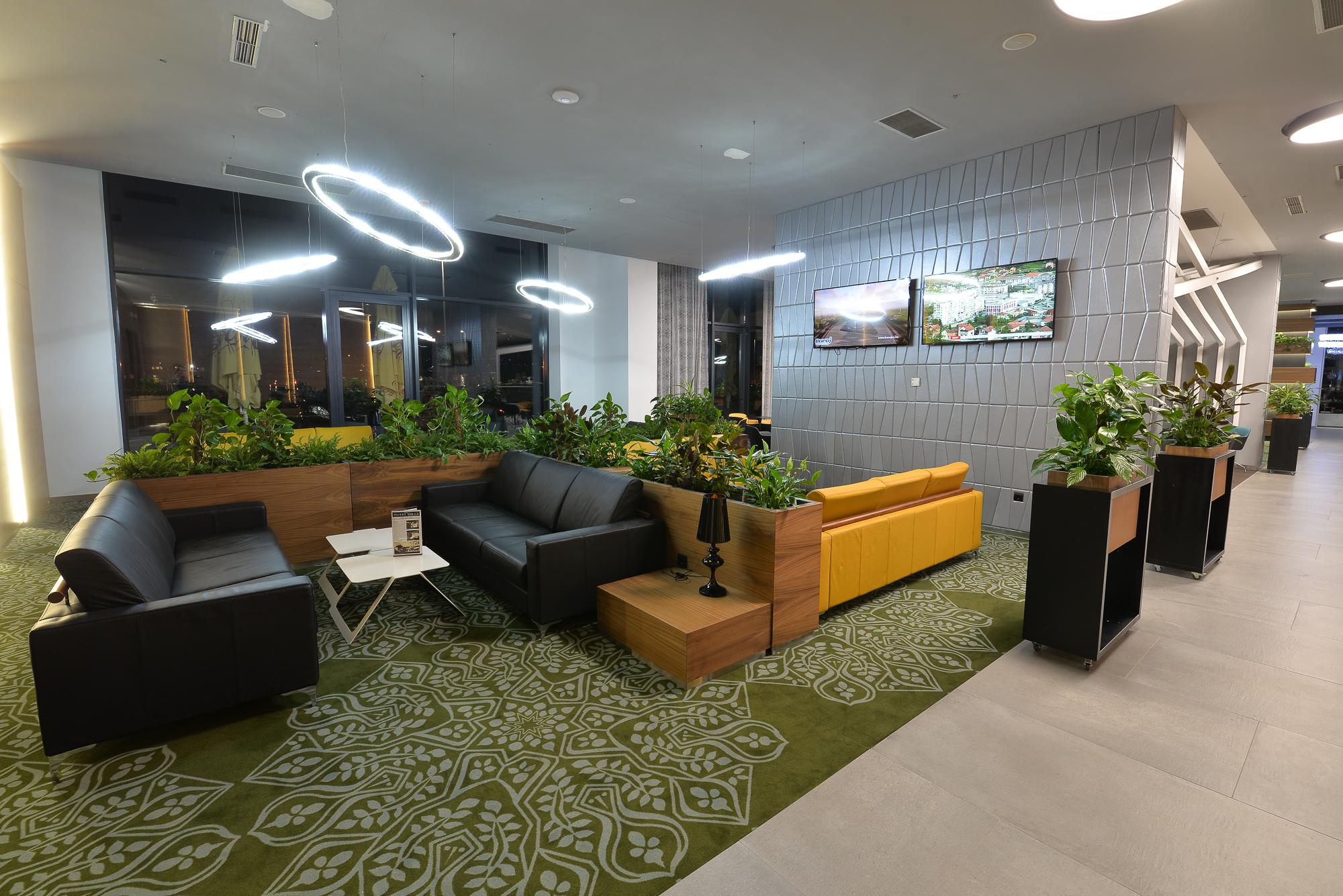 萨拉热窝山会议及温泉Spa酒店 Ilidža 外观 照片 The lounge at the airport