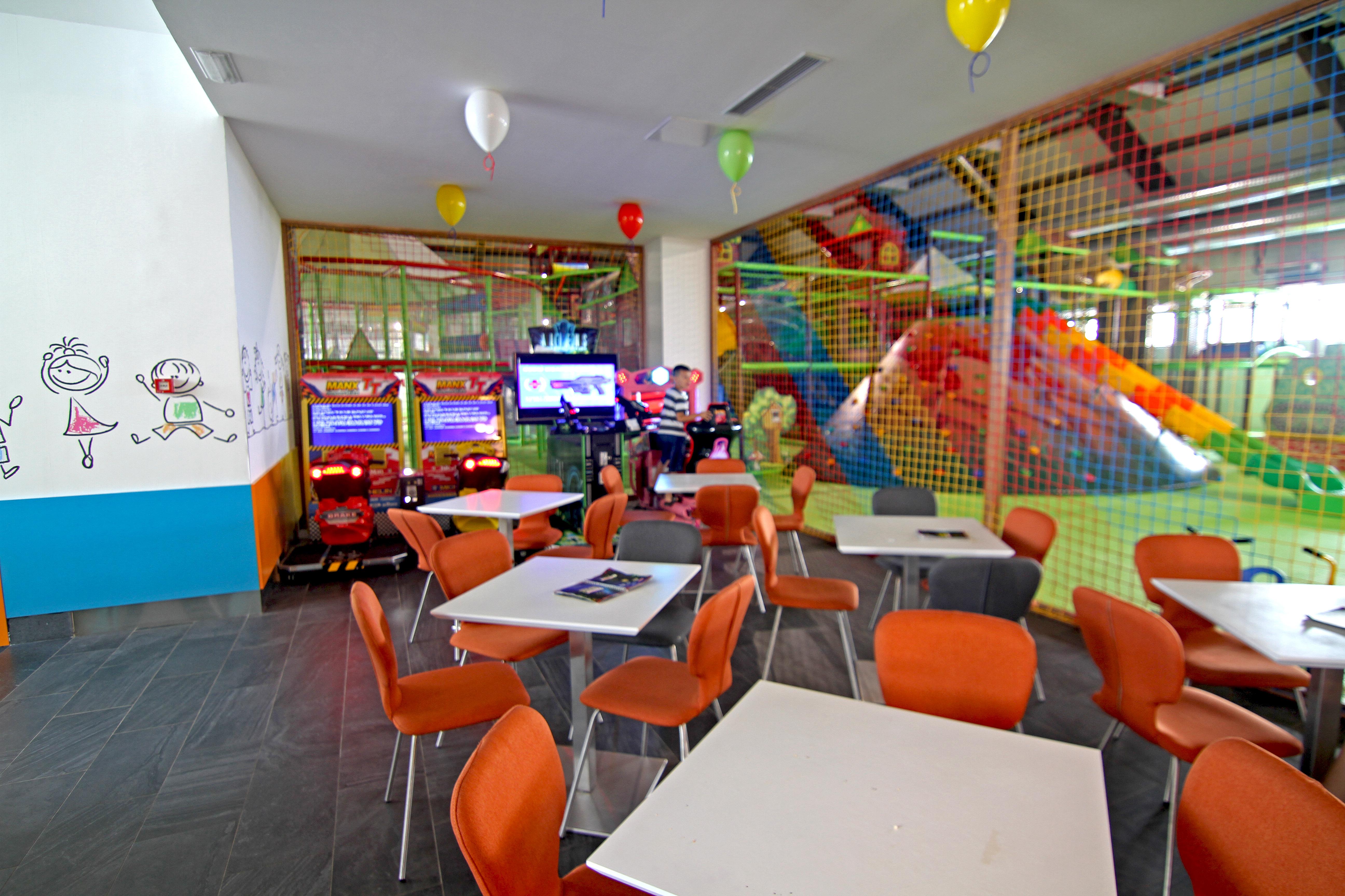 萨拉热窝山会议及温泉Spa酒店 Ilidža 外观 照片 The Play Zone