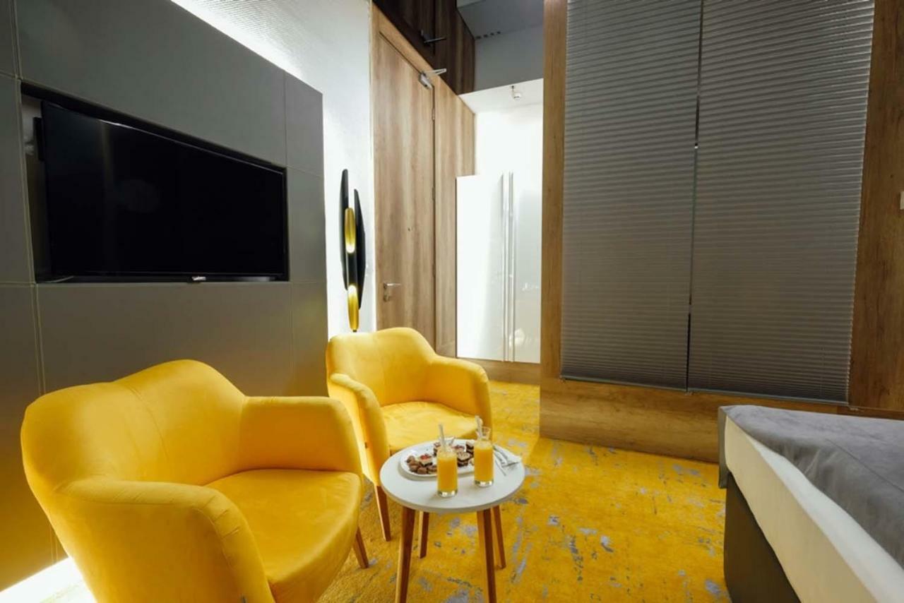 萨拉热窝山会议及温泉Spa酒店 Ilidža 外观 照片 A room at the hotel